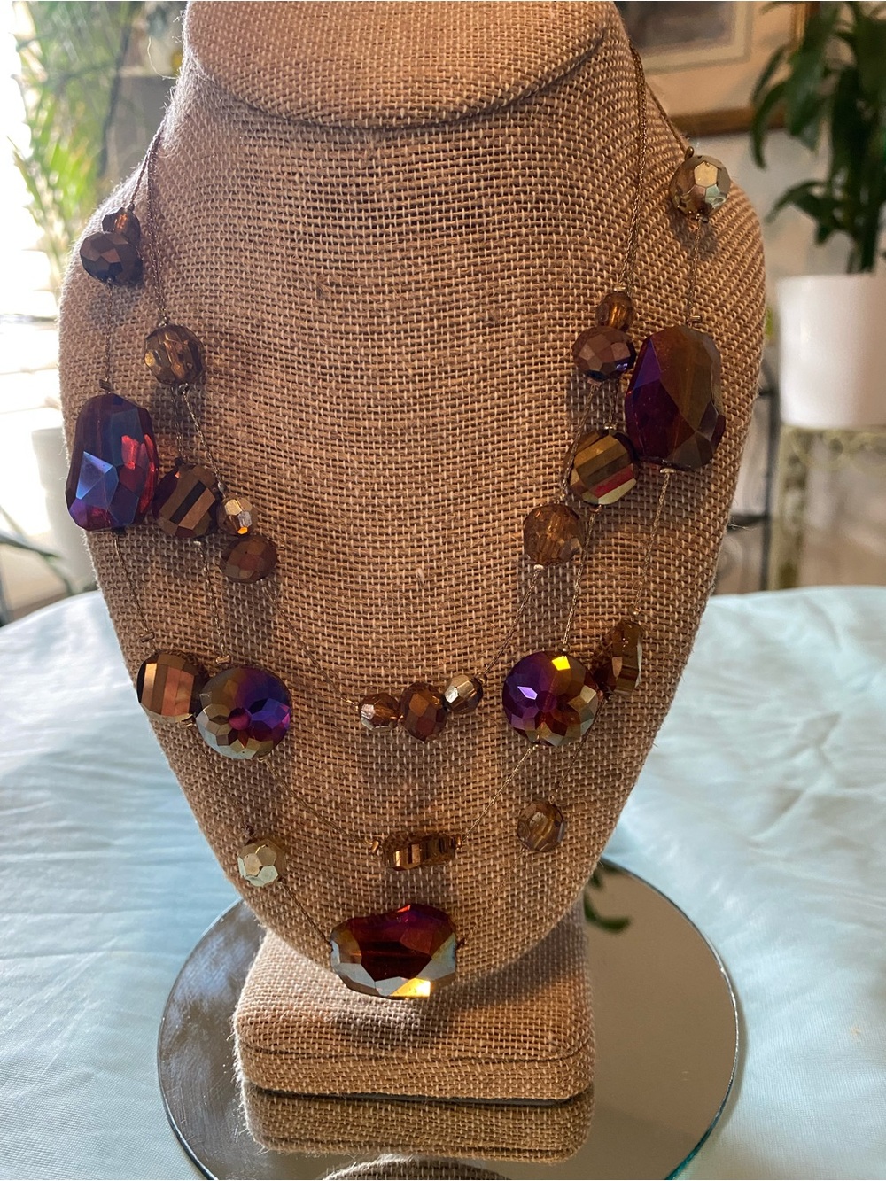 VINTAGE MULTI-STRAND FACETED CRYSTAL STATEMENT NECKLACE - Picture 7 of 11